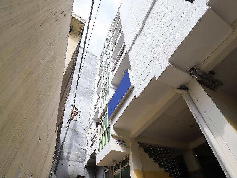 Oyo 28126 Charanpahari Hotel New Delhi Exterior photo