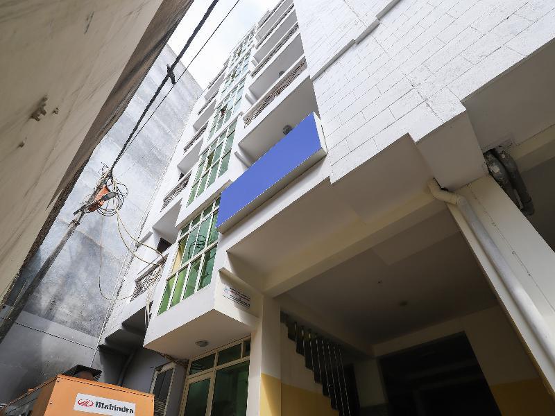 Oyo 28126 Charanpahari Hotel New Delhi Exterior photo